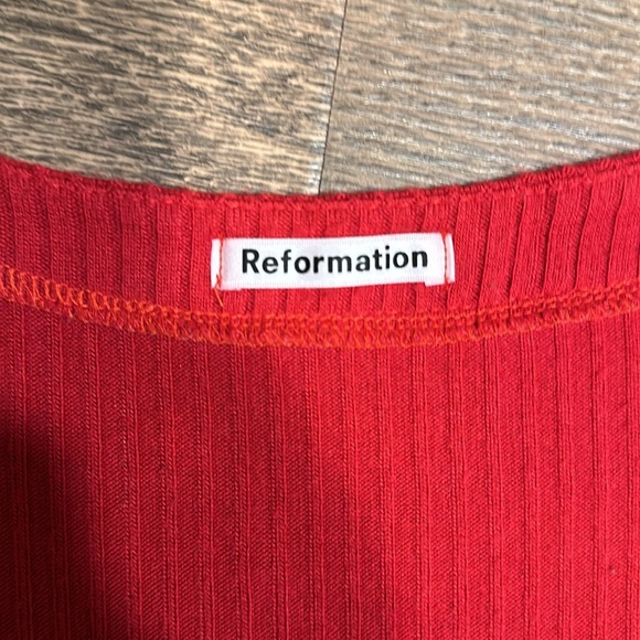 Sz Med Reformation button crop - Picture 5 of 7